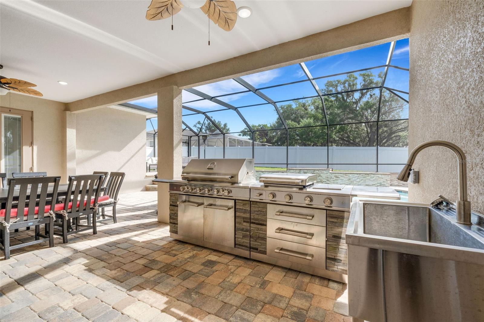 HERITAGE WOODS - Residential