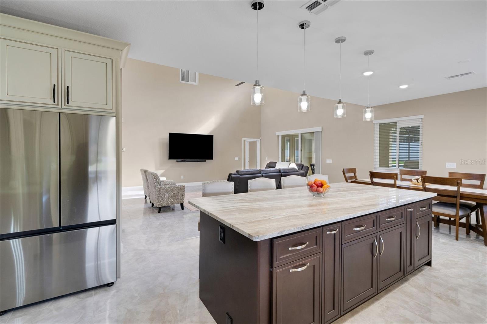 HERITAGE WOODS - Residential