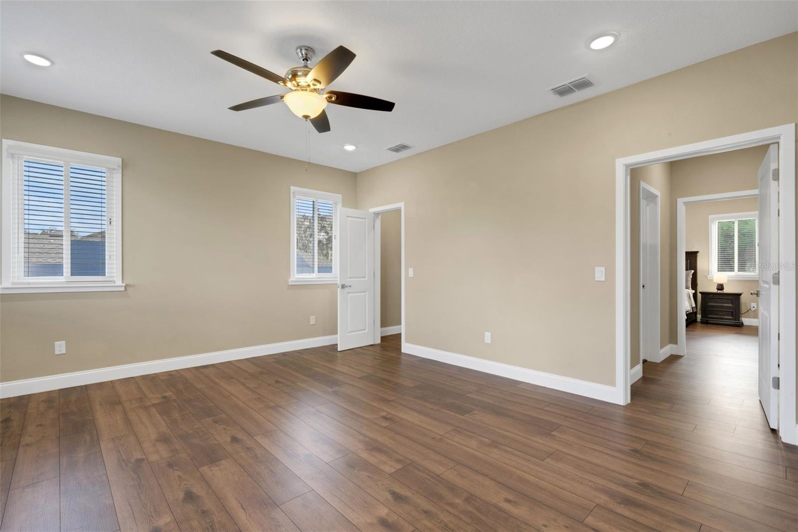 HERITAGE WOODS - Residential