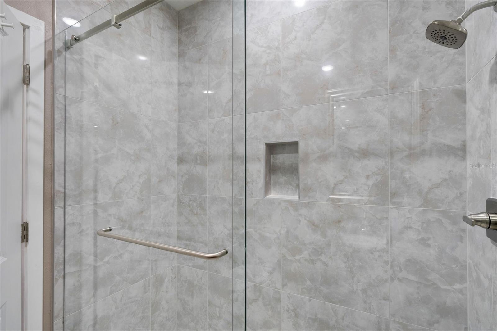 HERITAGE WOODS - Residential