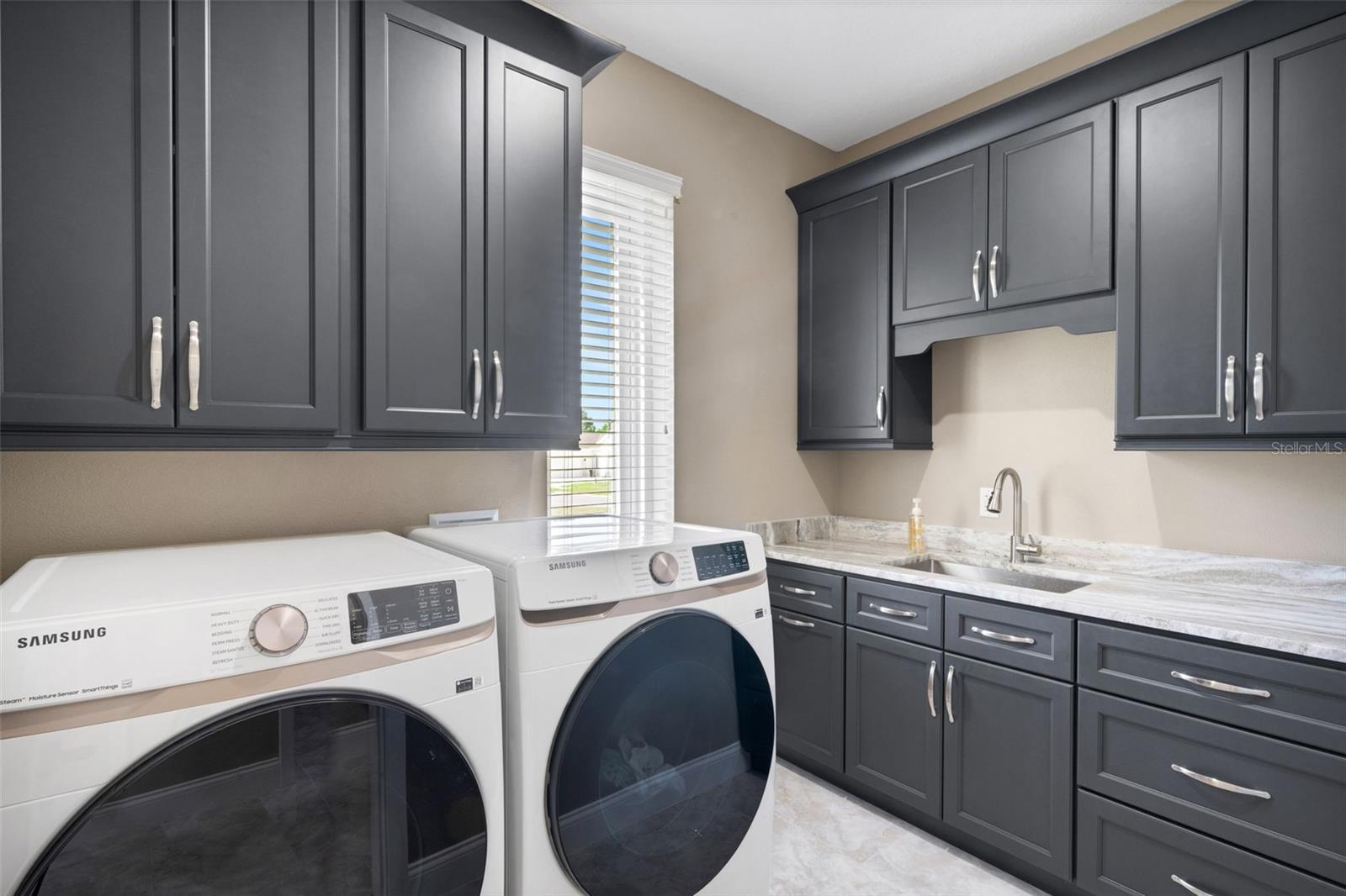 HERITAGE WOODS - Residential