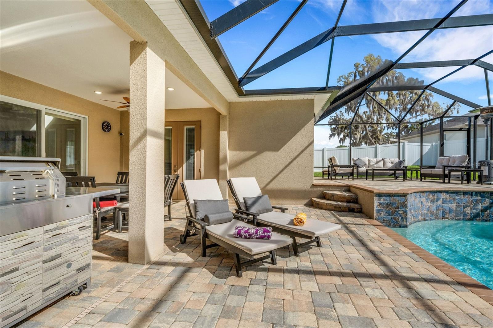 HERITAGE WOODS - Residential