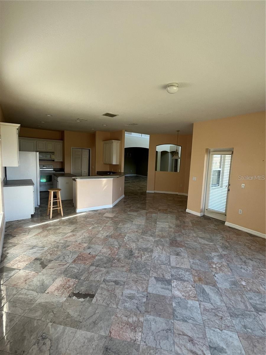 3557 VALLEYVIEW DRIVE