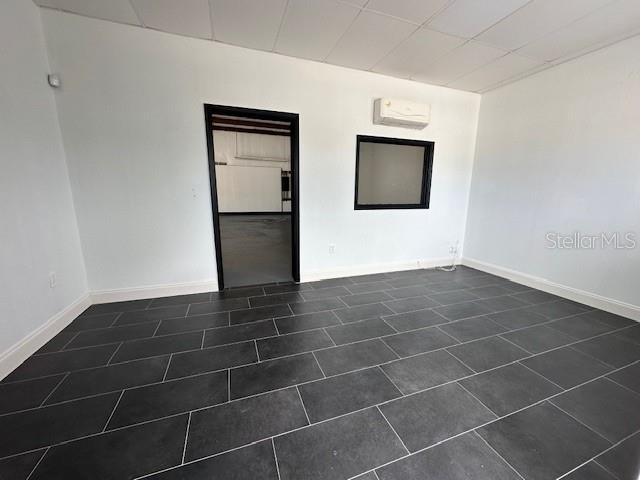 1775 INDUST PARK - Commercial Lease