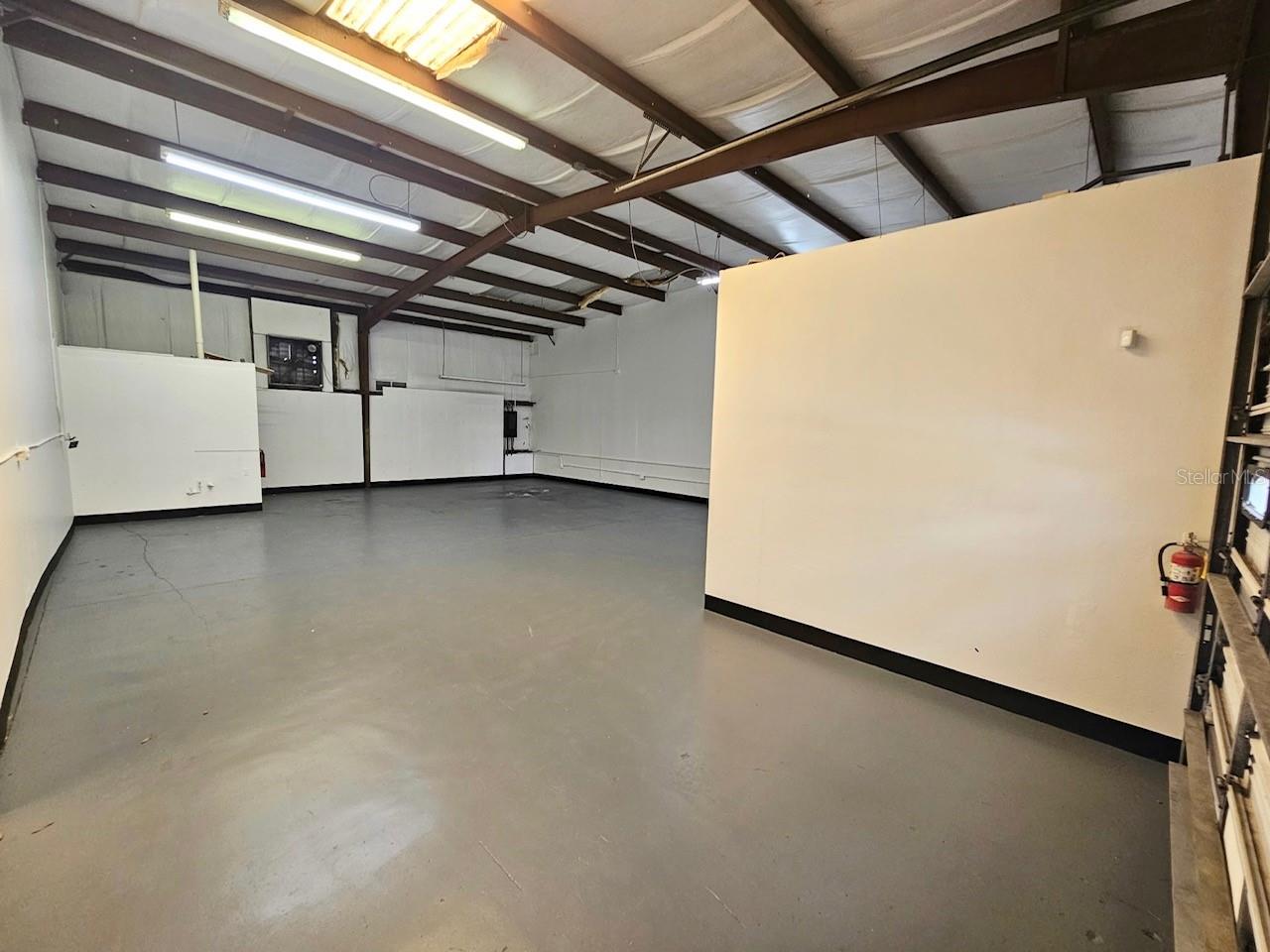 1775 INDUST PARK - Commercial Lease