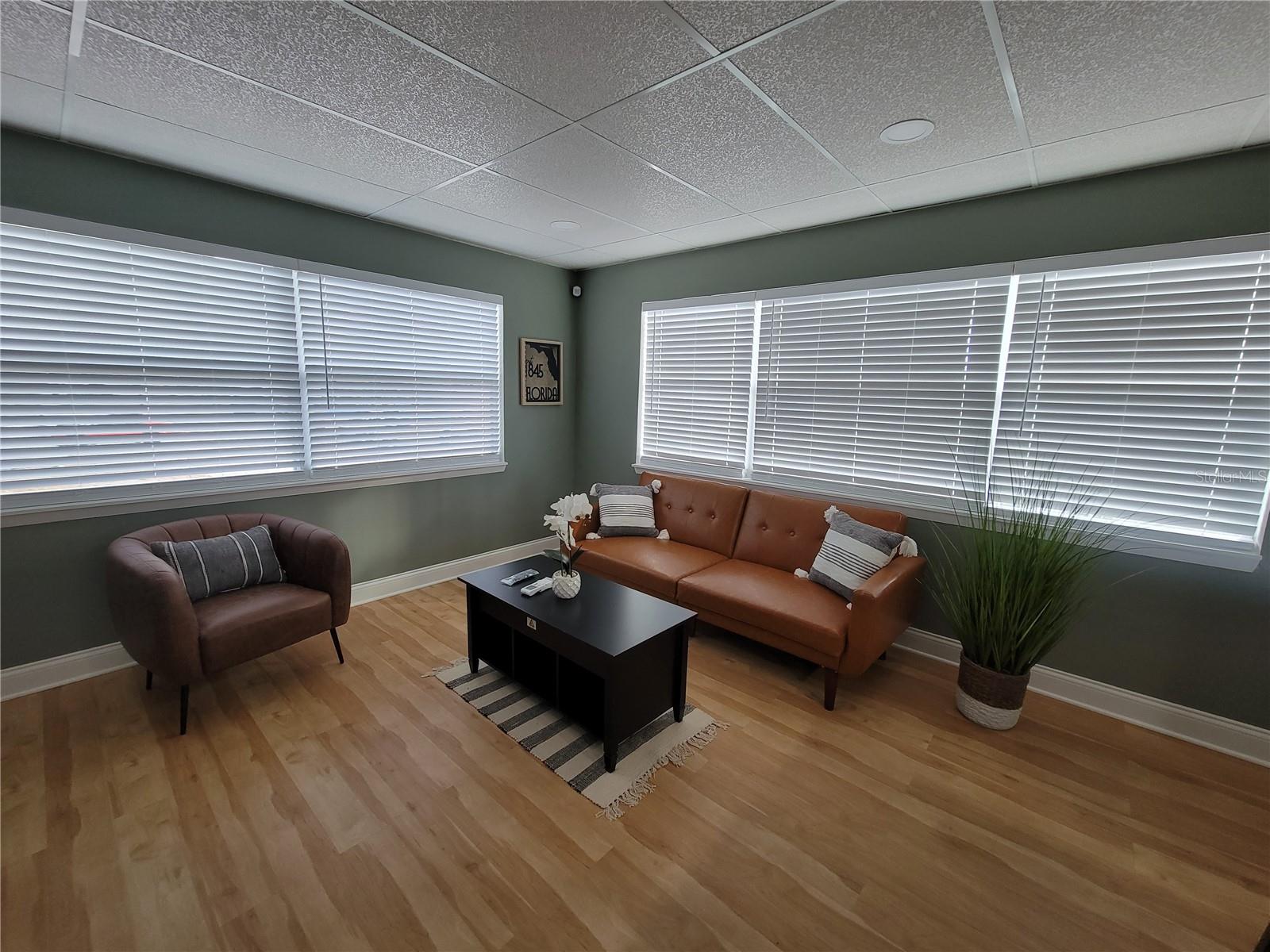 HALLS CENTRAL AVE 3 - Commercial Sale