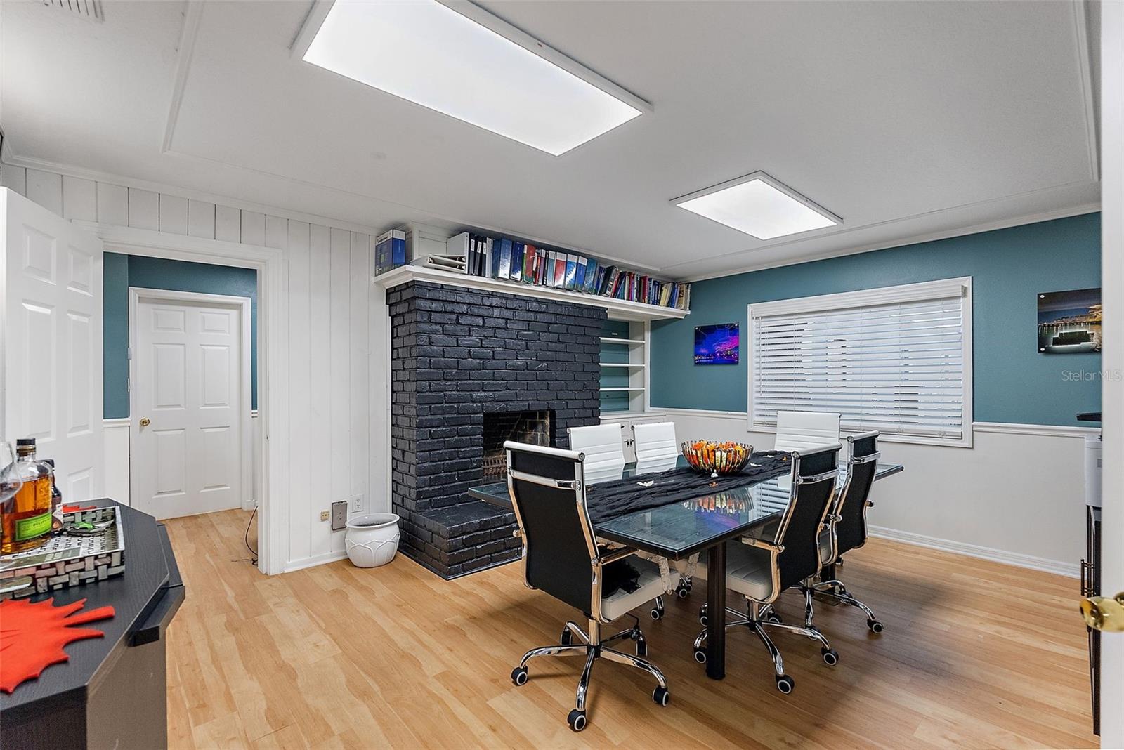 HALLS CENTRAL AVE 3 - Commercial Sale