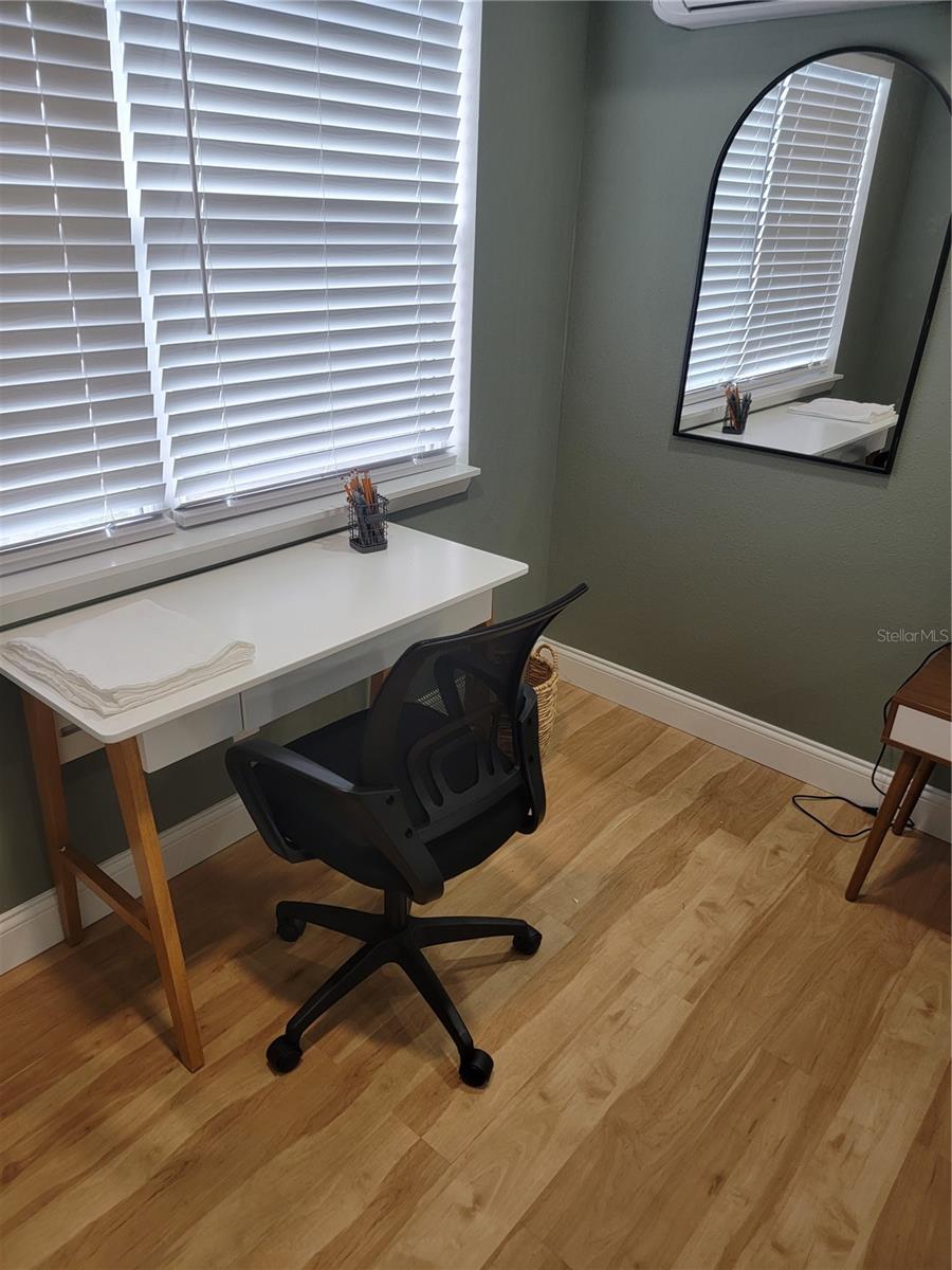 HALLS CENTRAL AVE 3 - Commercial Sale