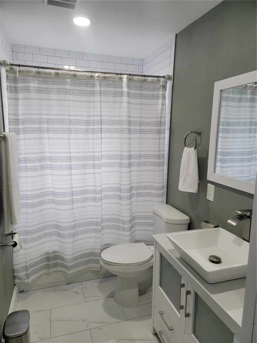 HALLS CENTRAL AVE 3 - Commercial Sale