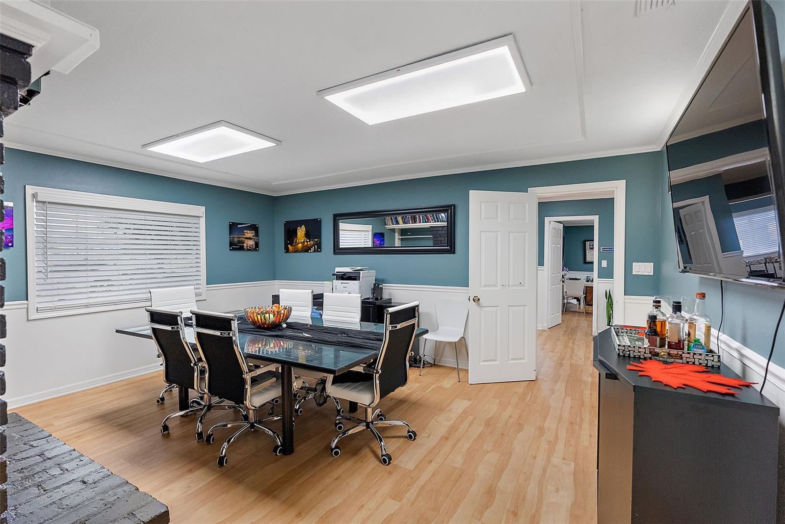 HALLS CENTRAL AVE 3 - Commercial Sale