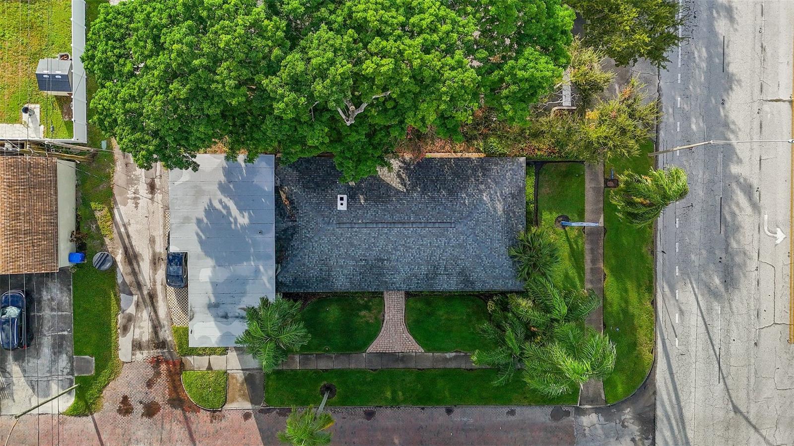 HALLS CENTRAL AVE 3 - Commercial Sale