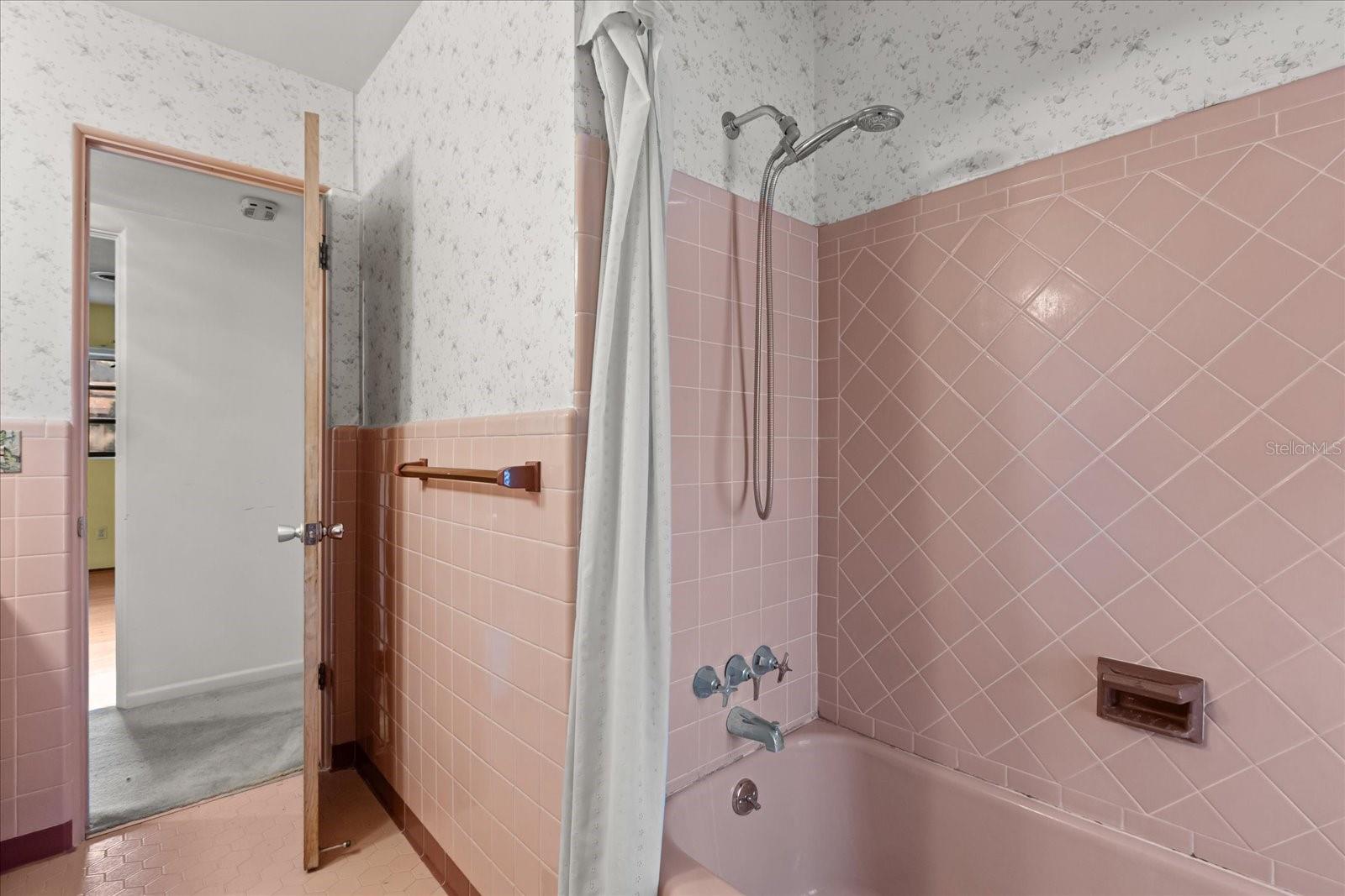 SKYCREST - Residential