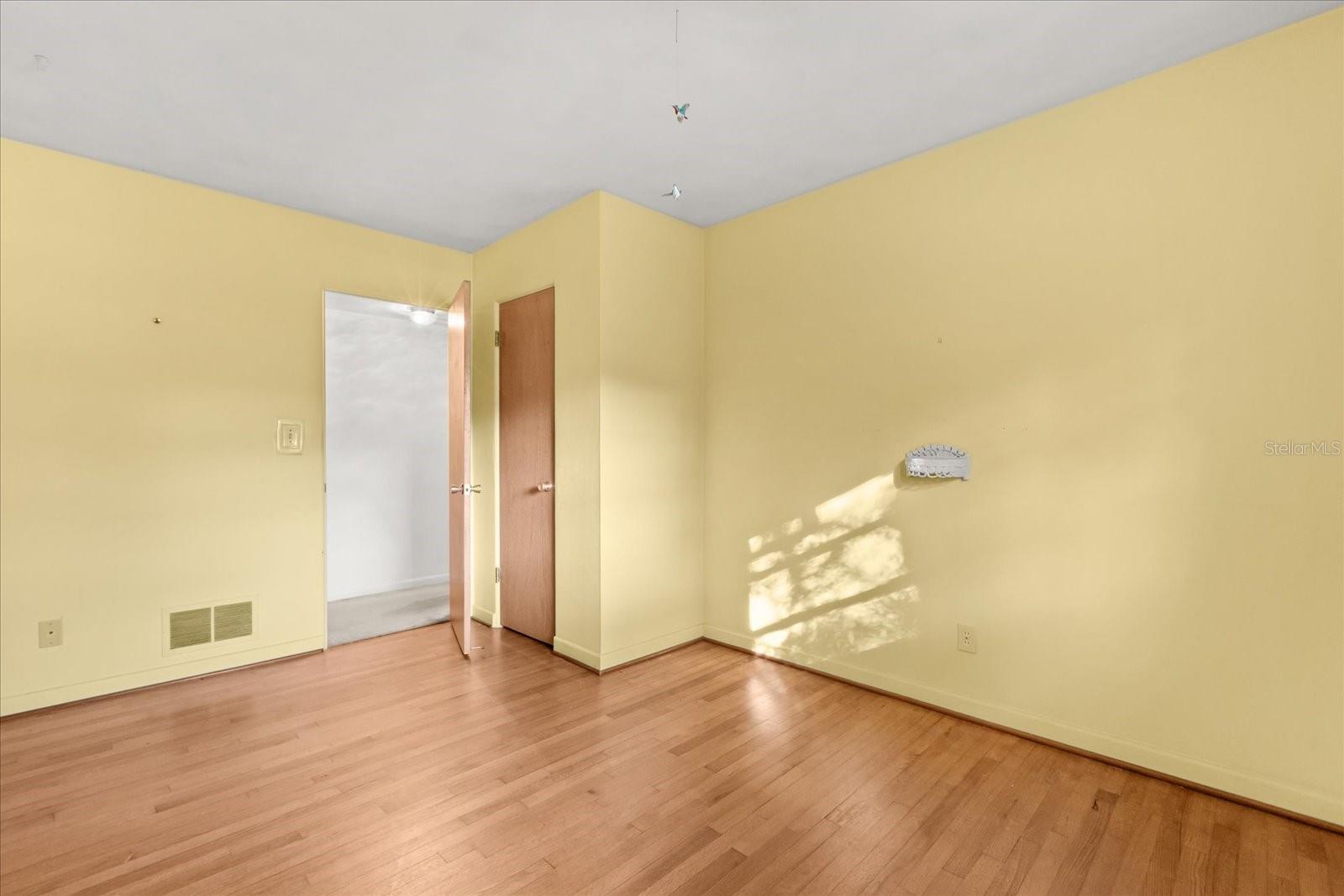 SKYCREST - Residential