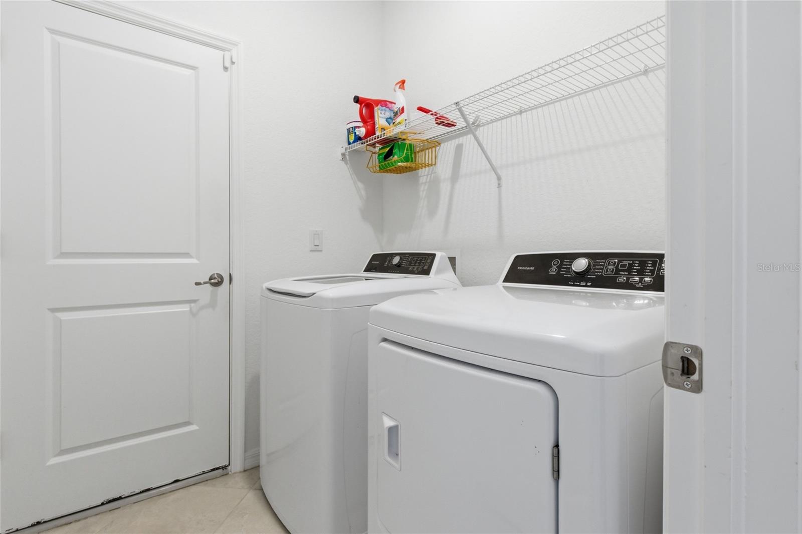 ANTIGUA/WELLEN PARK REP - Residential