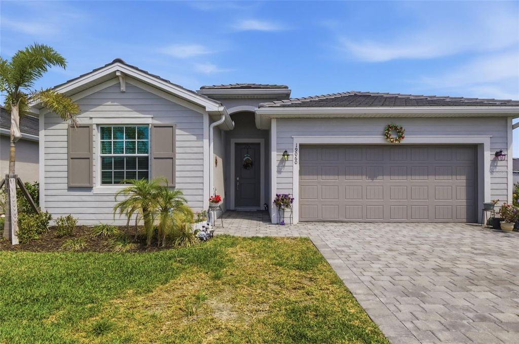 Photo of 19060 Cabernet Court, Venice, FL 34293 (MLS # N6143637)