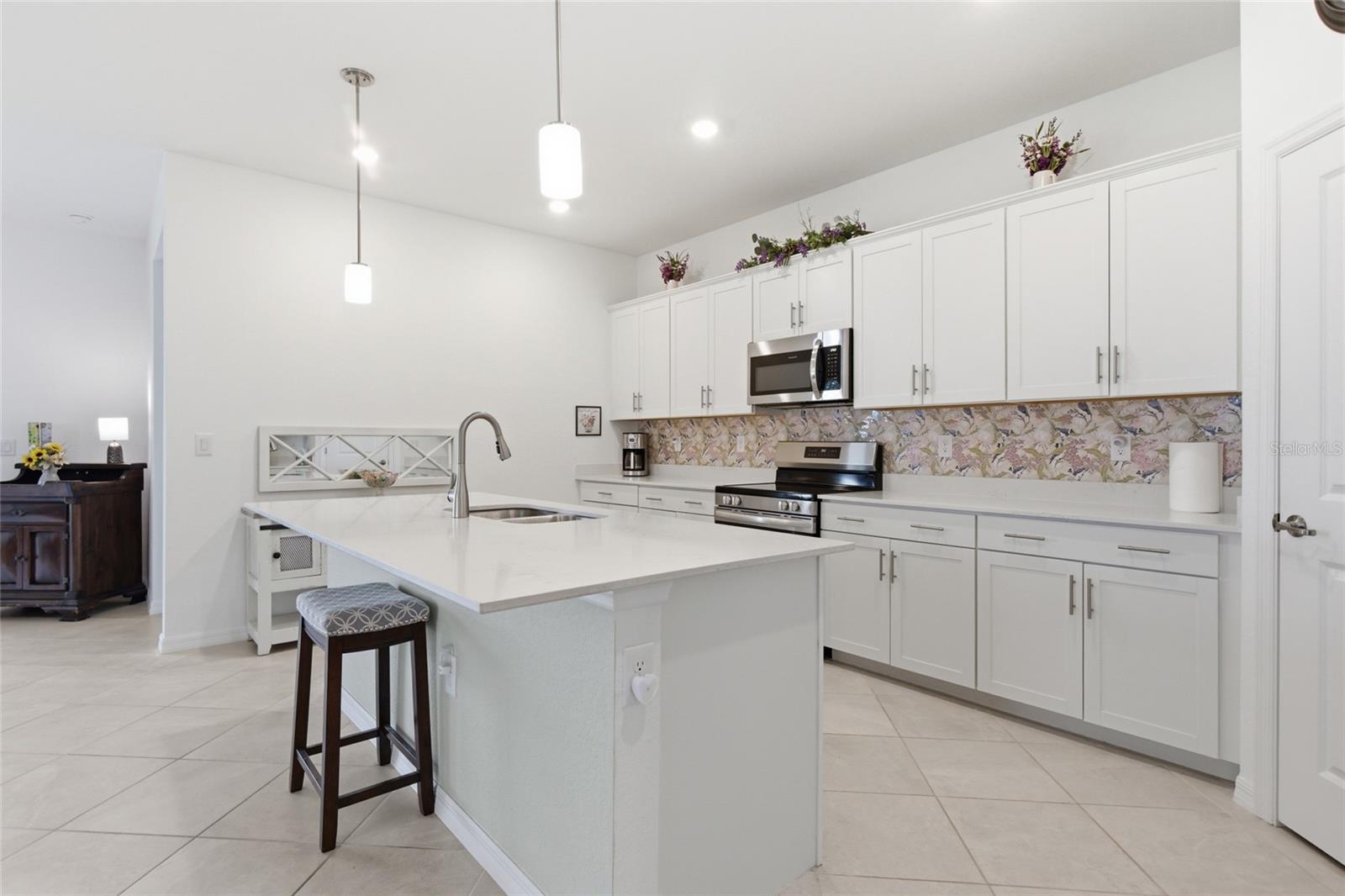 ANTIGUA/WELLEN PARK REP - Residential