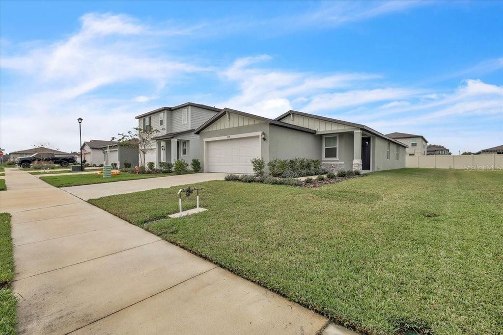 Photo of 7119 Amelia River Drive, Parrish, FL 34219 (MLS # A4674833)