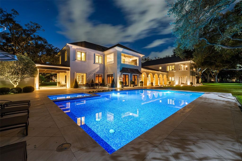 Photo of 914 S Golf View Street, Tampa, FL 33629 (MLS # TB8430984)