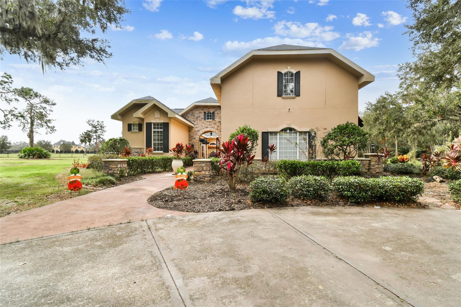 12709 MANNHURST OAK LANE