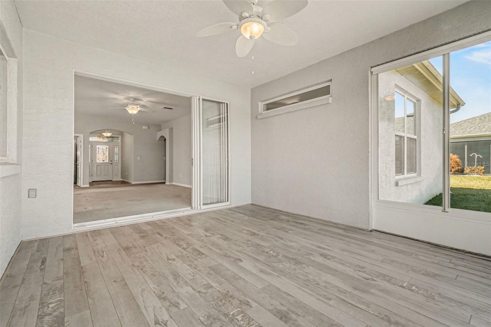 ARLINGTON RIDGE - Residential