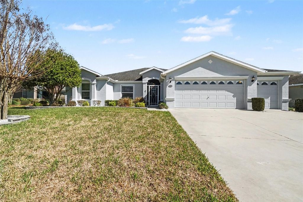 Photo of 27014 Camerons Run, Leesburg, FL 34748 (MLS # O6384954)