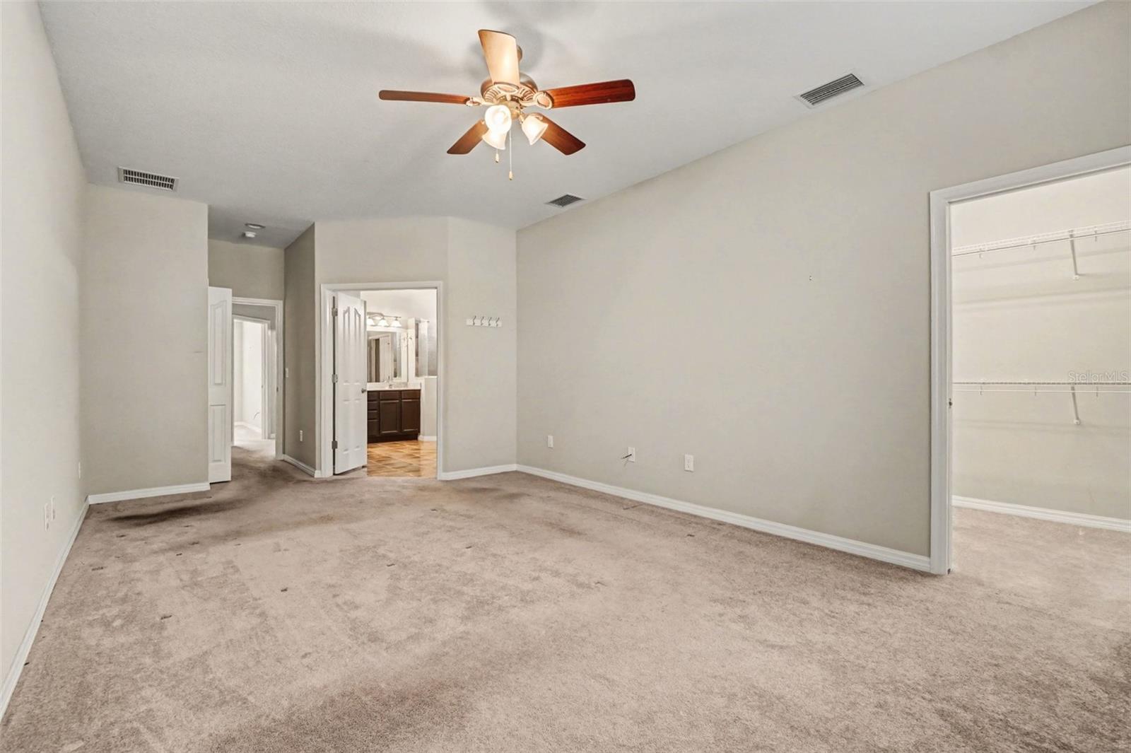 ARLINGTON RIDGE - Residential