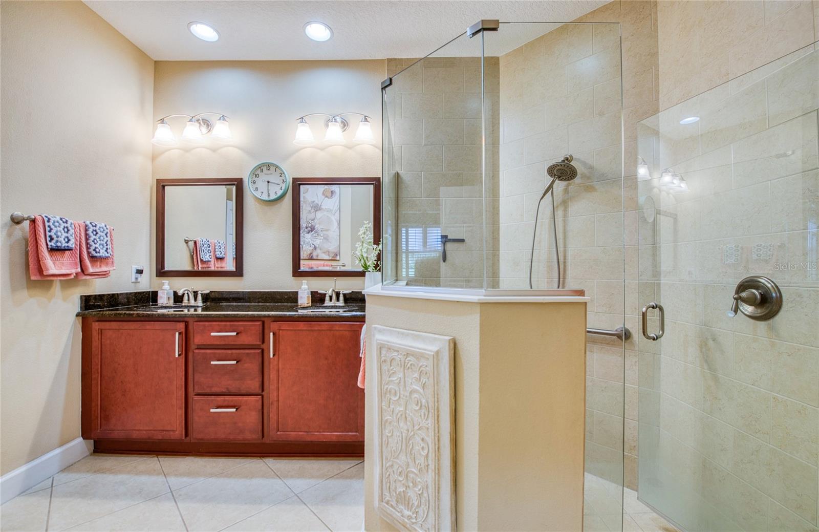 SUN CITY CENTER NOTTINGHAM VILLAGE - Residential