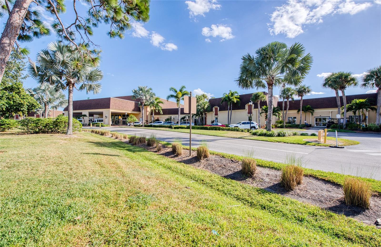 SUN CITY CENTER NOTTINGHAM VILLAGE - Residential