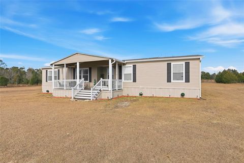 Photo of 952 SW Galilee Loop, Lake City, FL 32024 (MLS # GC536683)