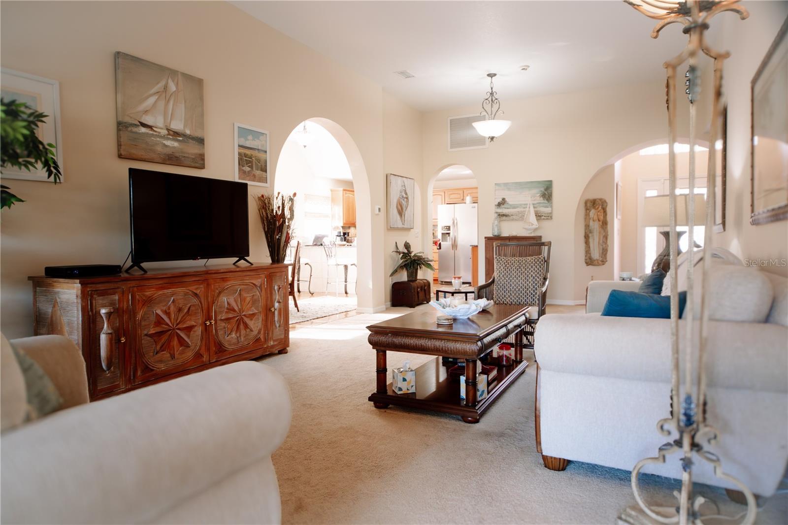 MOUNT DORA COUNTRY CLUB MOUNT DORA UNIT 03 - Residential