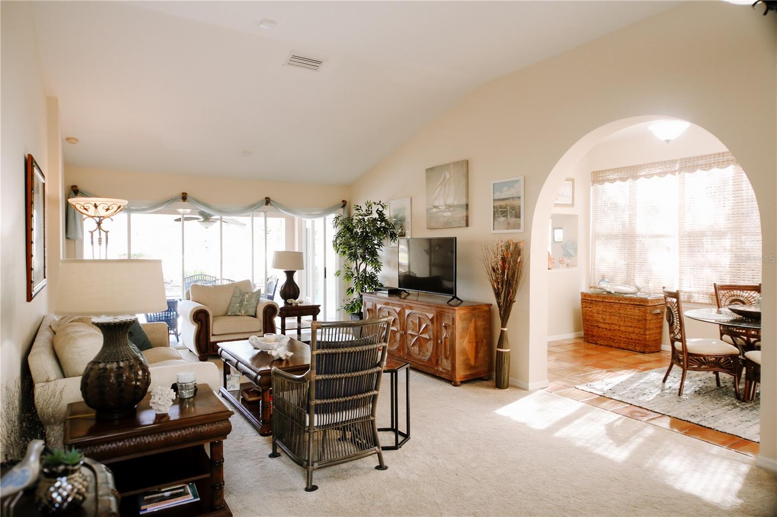 MOUNT DORA COUNTRY CLUB MOUNT DORA UNIT 03 - Residential