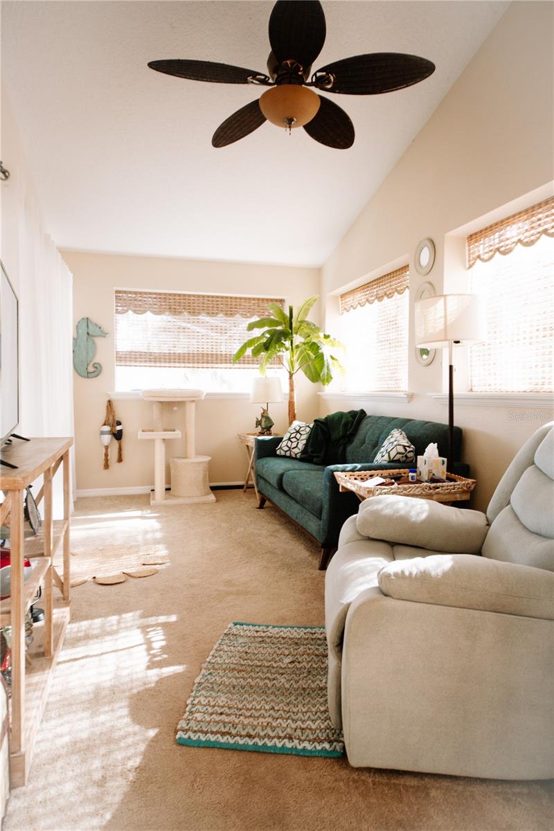 MOUNT DORA COUNTRY CLUB MOUNT DORA UNIT 03 - Residential