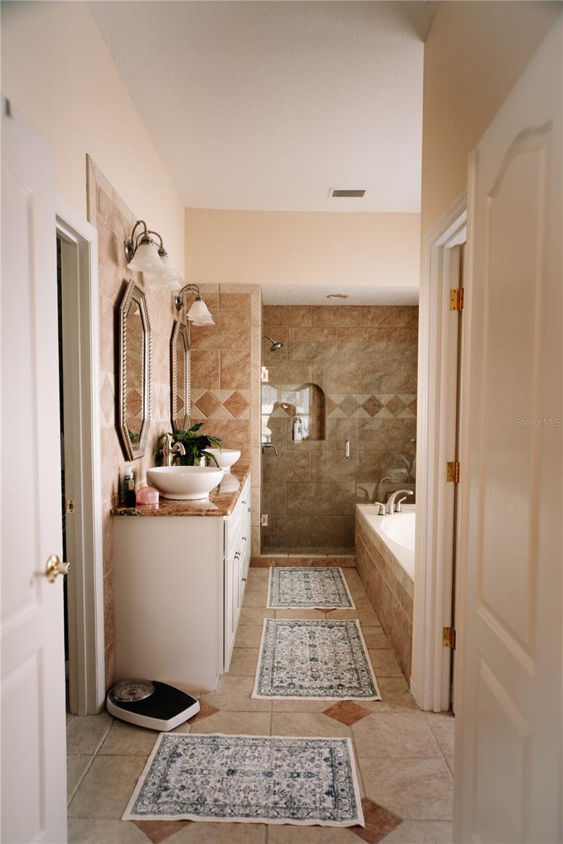 MOUNT DORA COUNTRY CLUB MOUNT DORA UNIT 03 - Residential