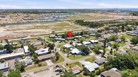 Photo of 4501 86th Street Court W, Bradenton, FL 34210 (MLS # A4691293)
