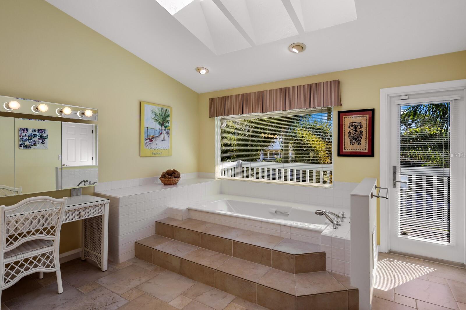 BIRD KEY - Residential