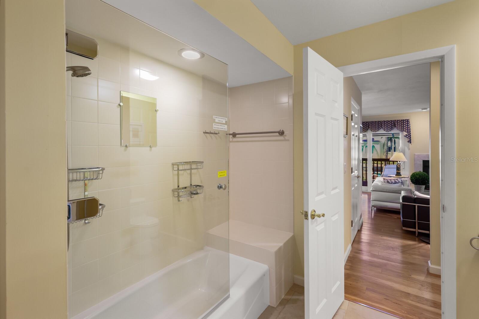 BIRD KEY - Residential