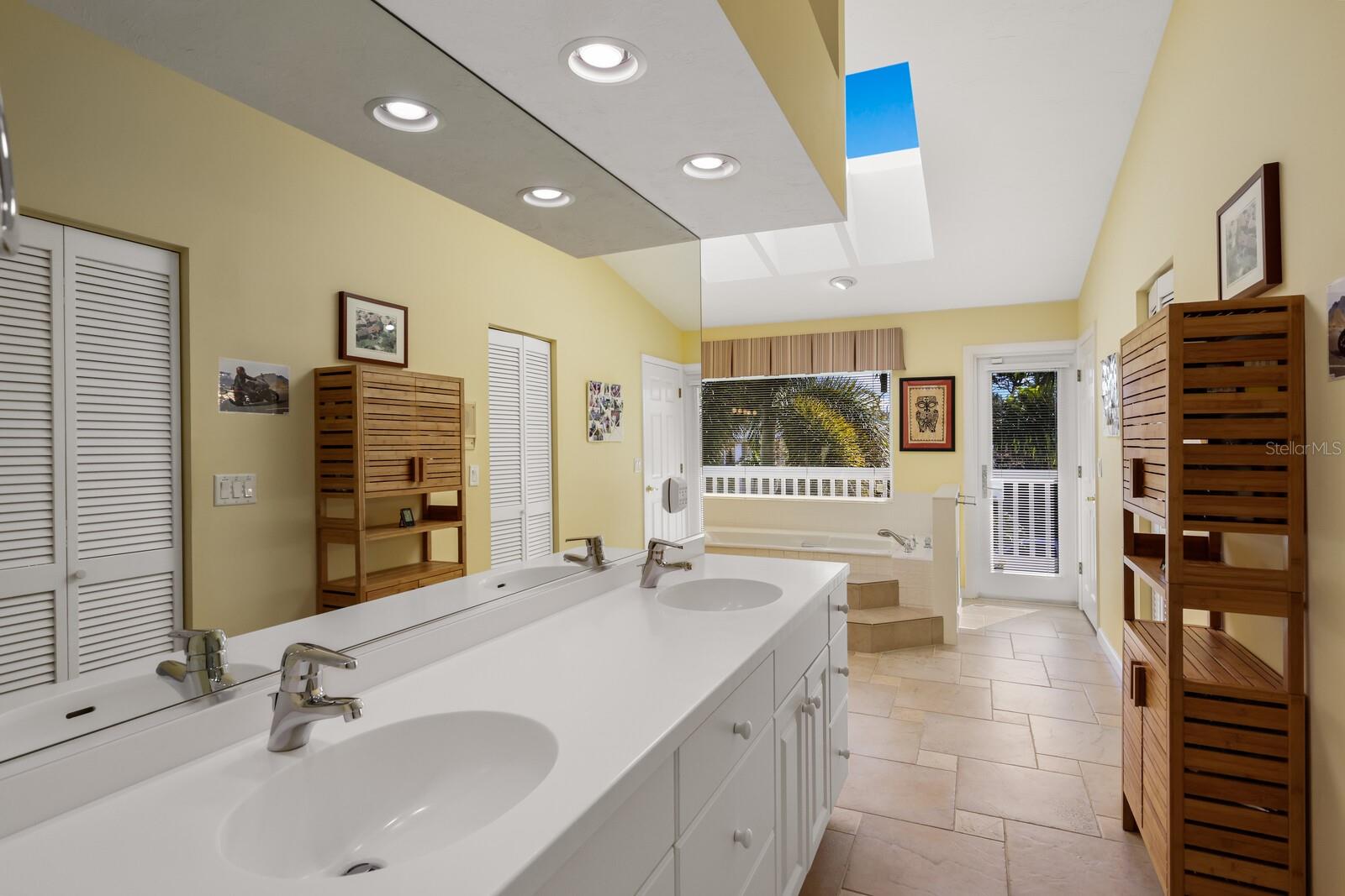 BIRD KEY - Residential