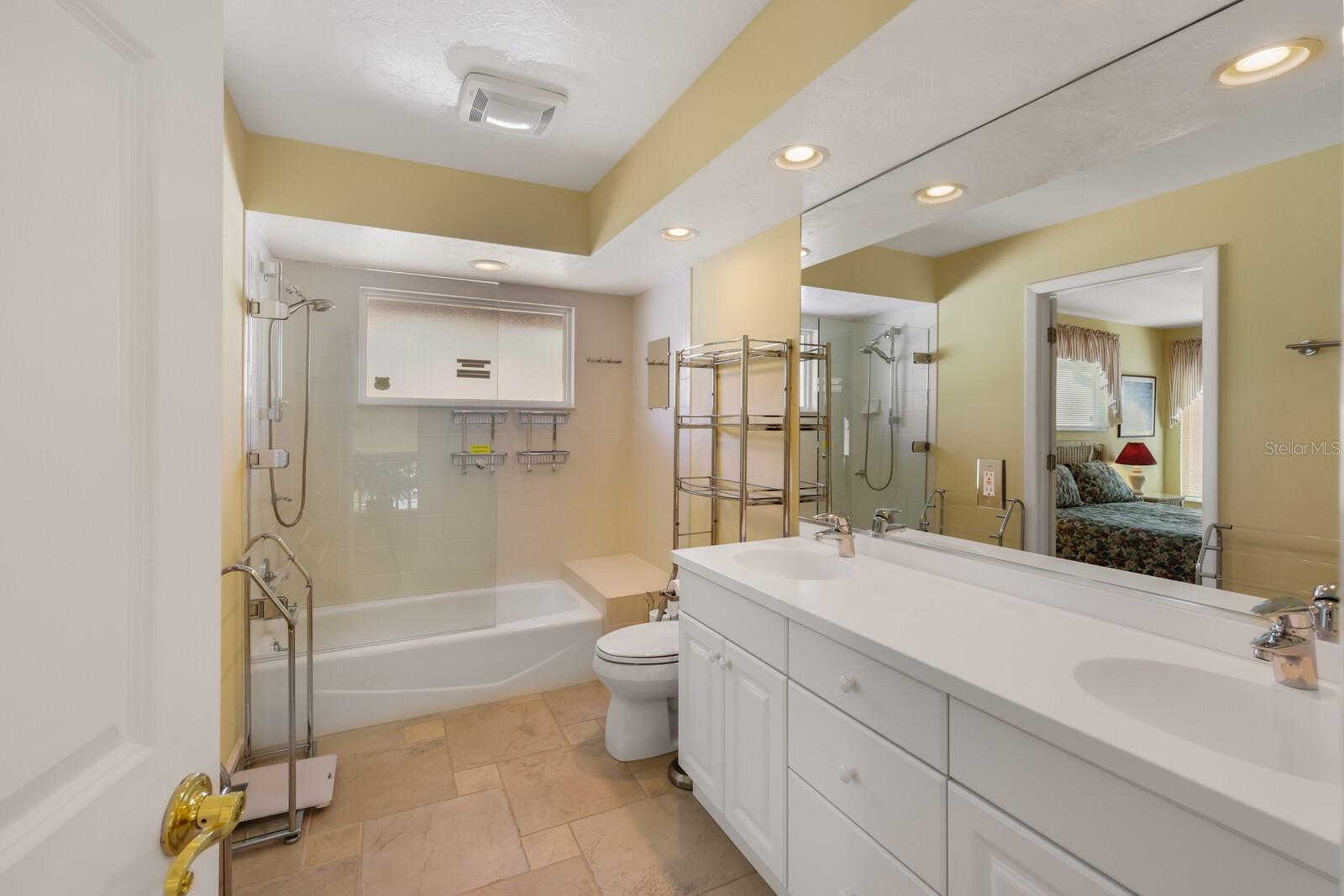 BIRD KEY - Residential