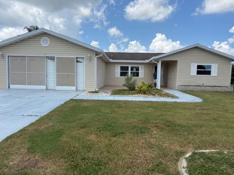 Photo of 17866 SE 108th Court, Summerfield, FL 34491 (MLS # OM706571)