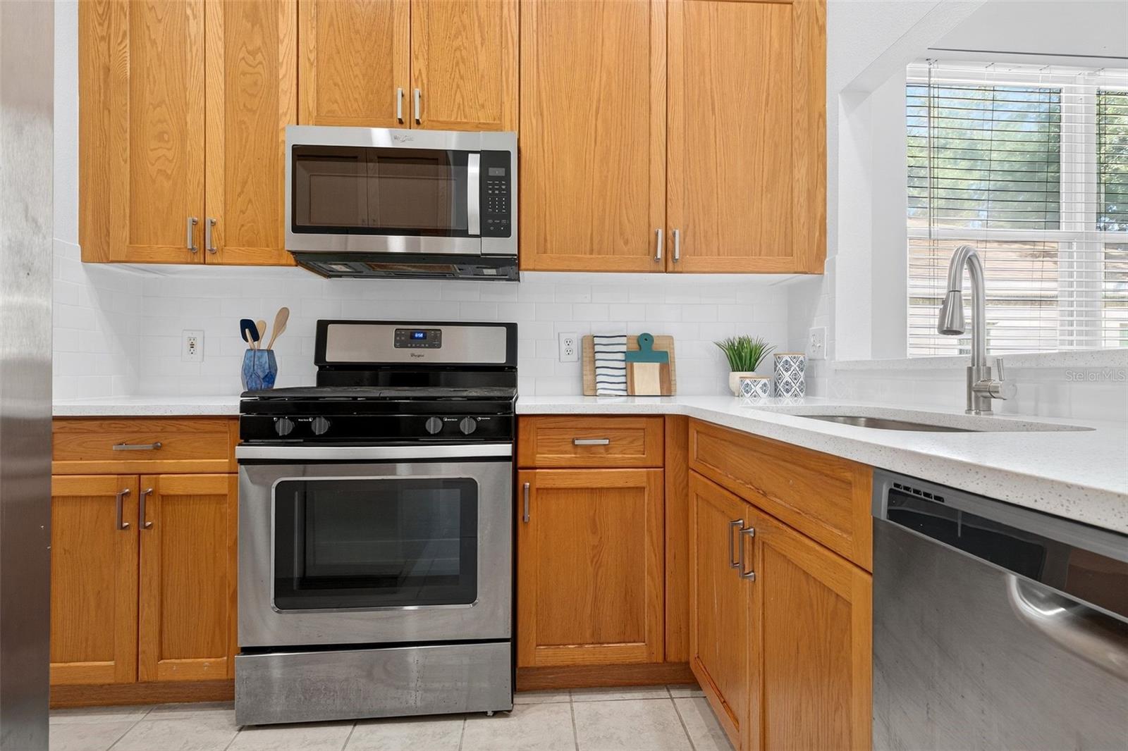 CLERMONT SUMMIT GREENS PH 02B LT 01 BEING - Residential