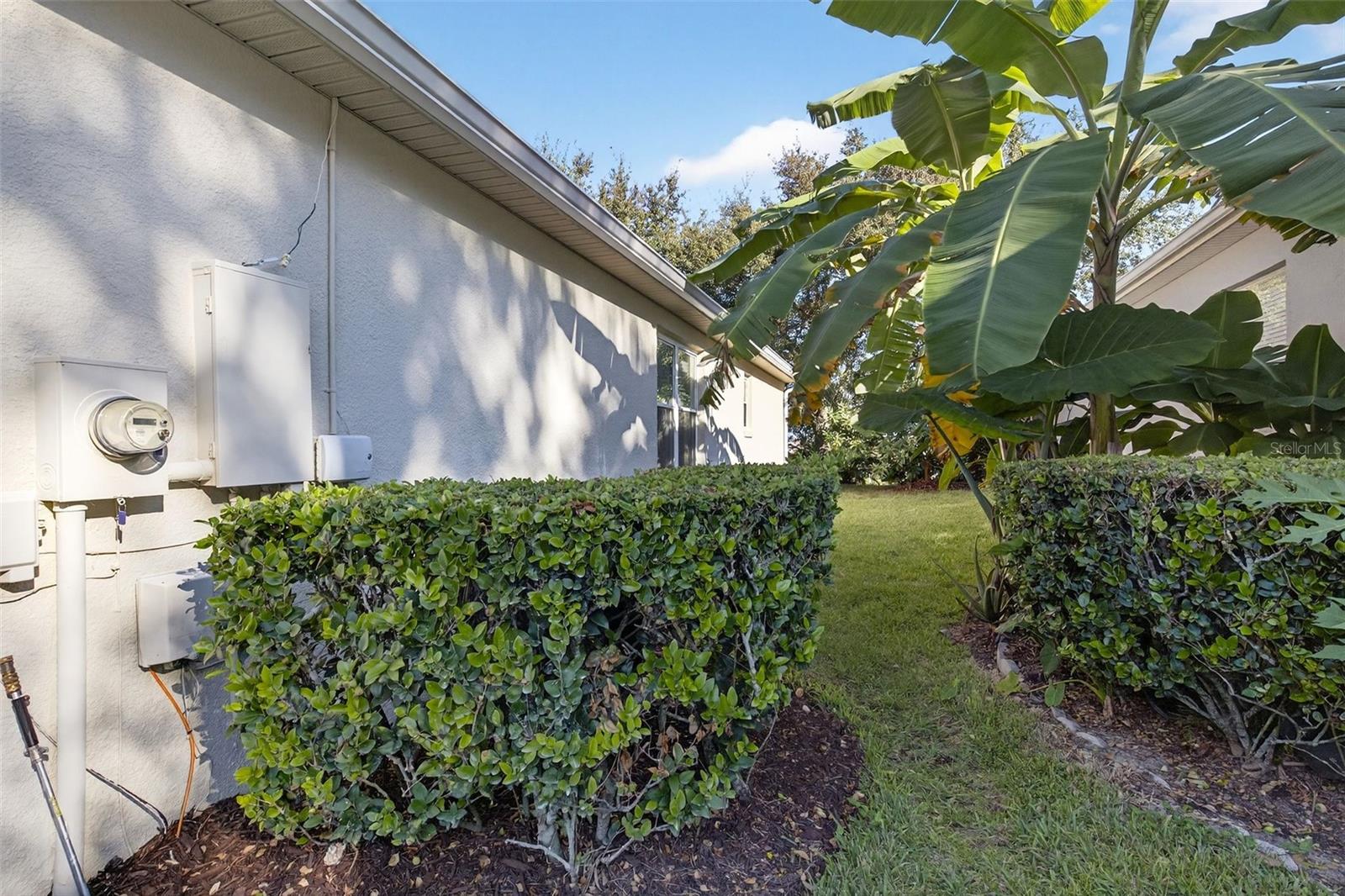 CLERMONT SUMMIT GREENS PH 02B LT 01 BEING - Residential