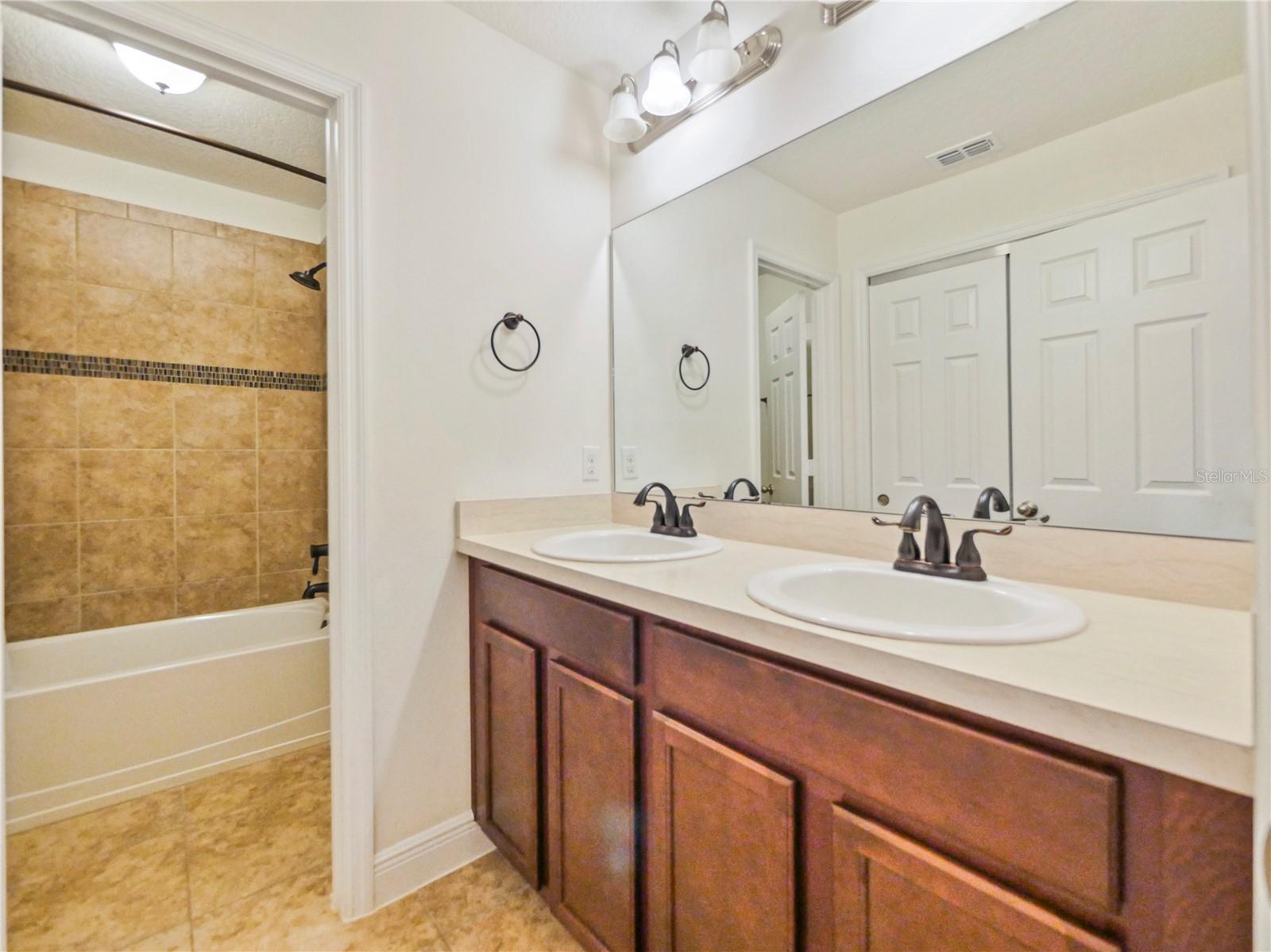 ORCHARD HILLS PH 2 - Residential Lease