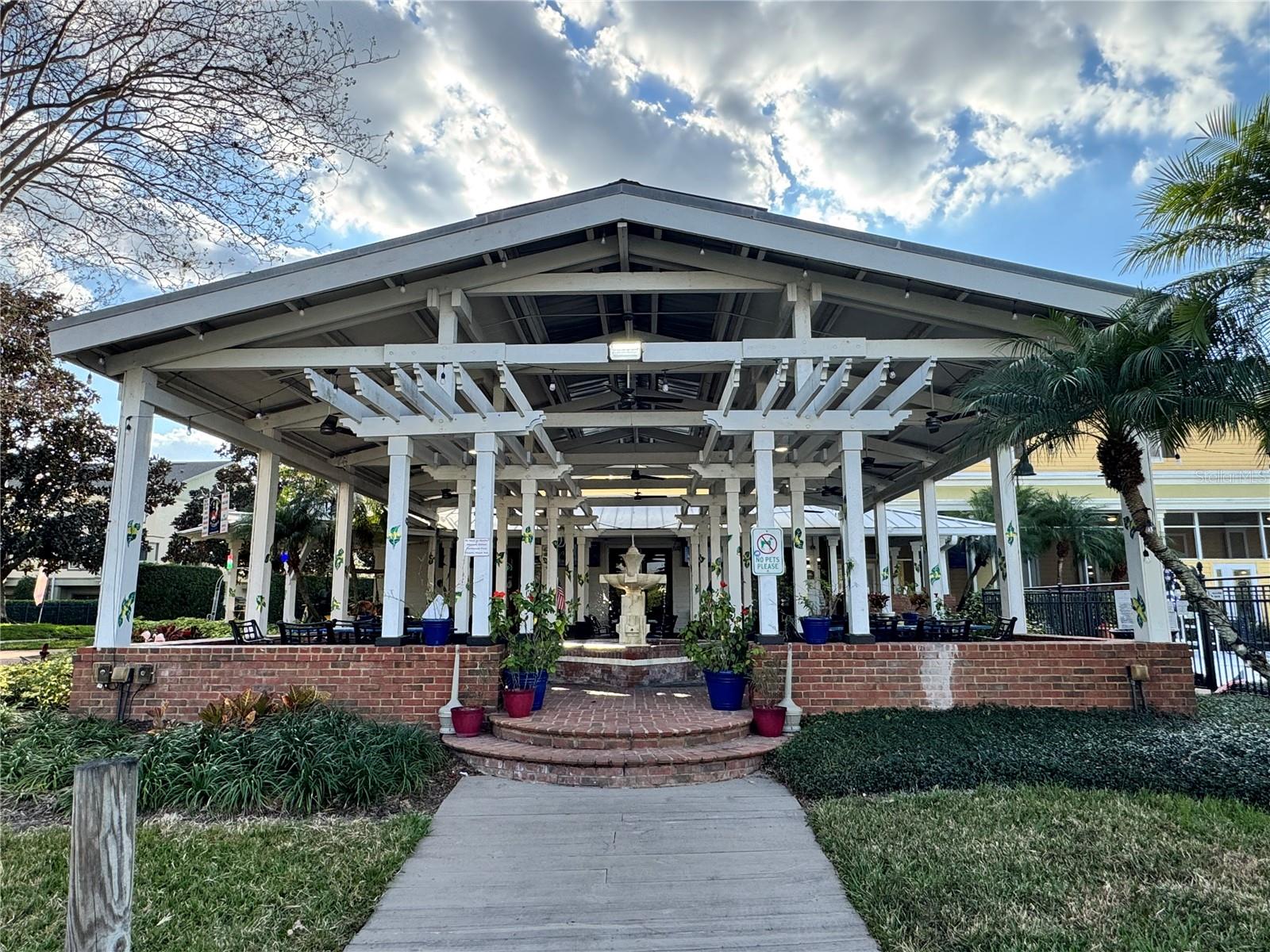 CHARLES TOWNE/PK CENTRAL CONDO - Residential