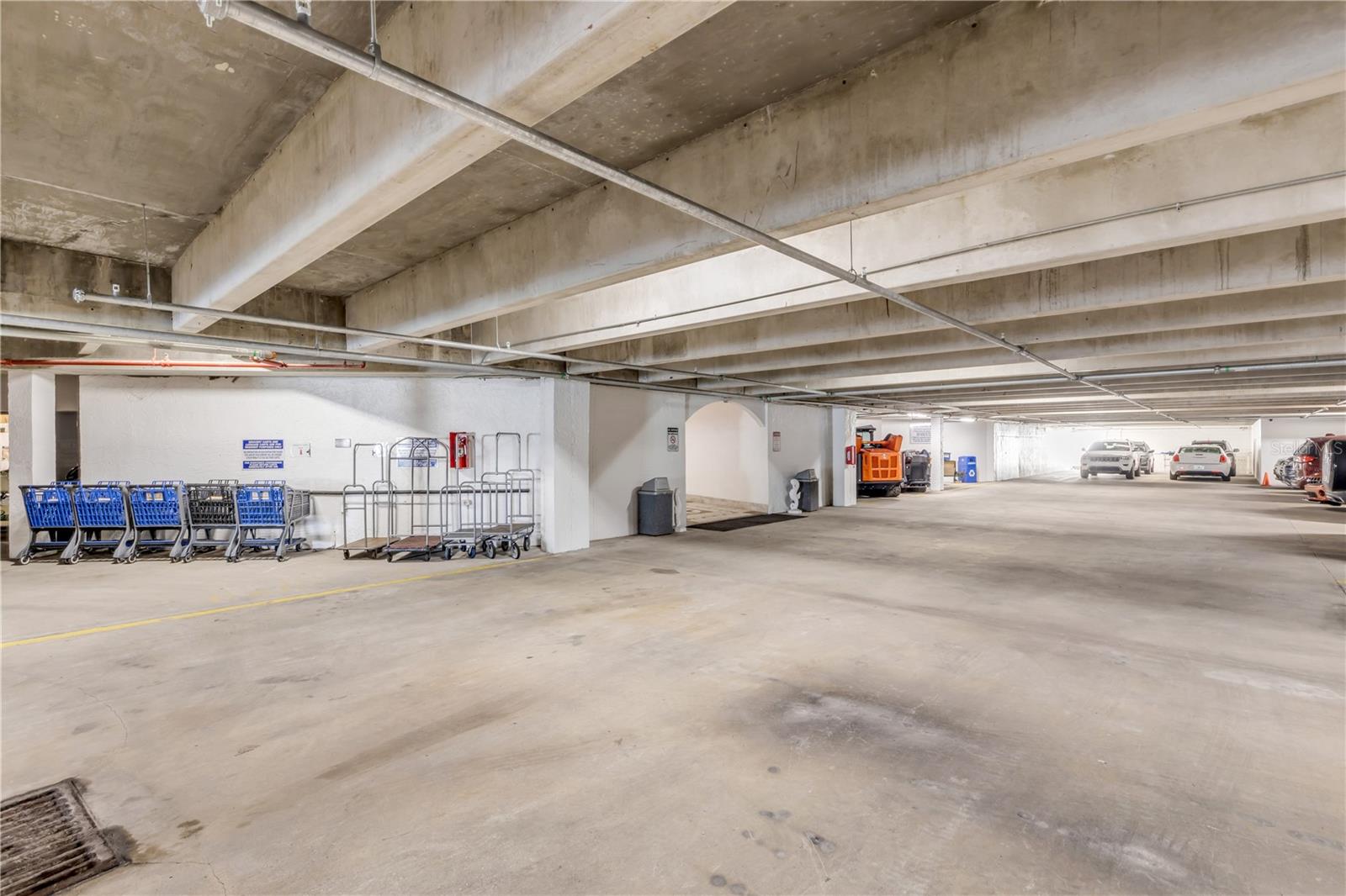 SEASCAPE TOWERS CONDO PH 01 - Residential