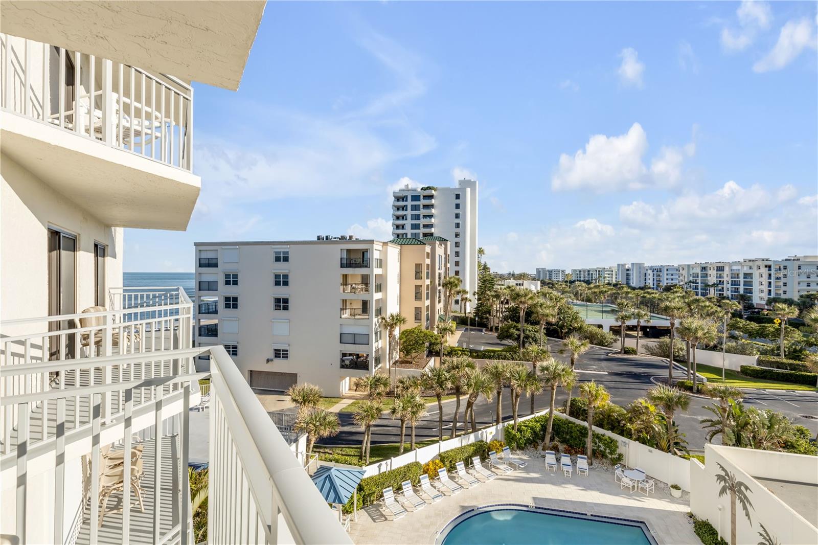 SEASCAPE TOWERS CONDO PH 01 - Residential