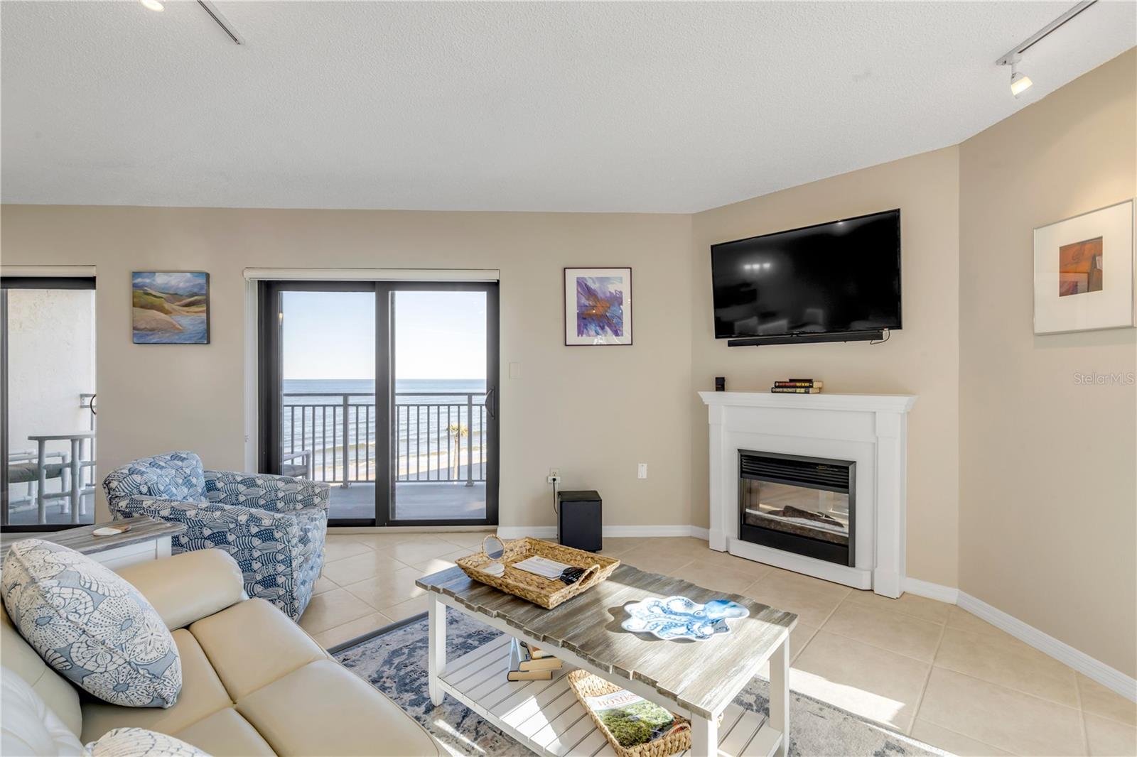 SEASCAPE TOWERS CONDO PH 01 - Residential