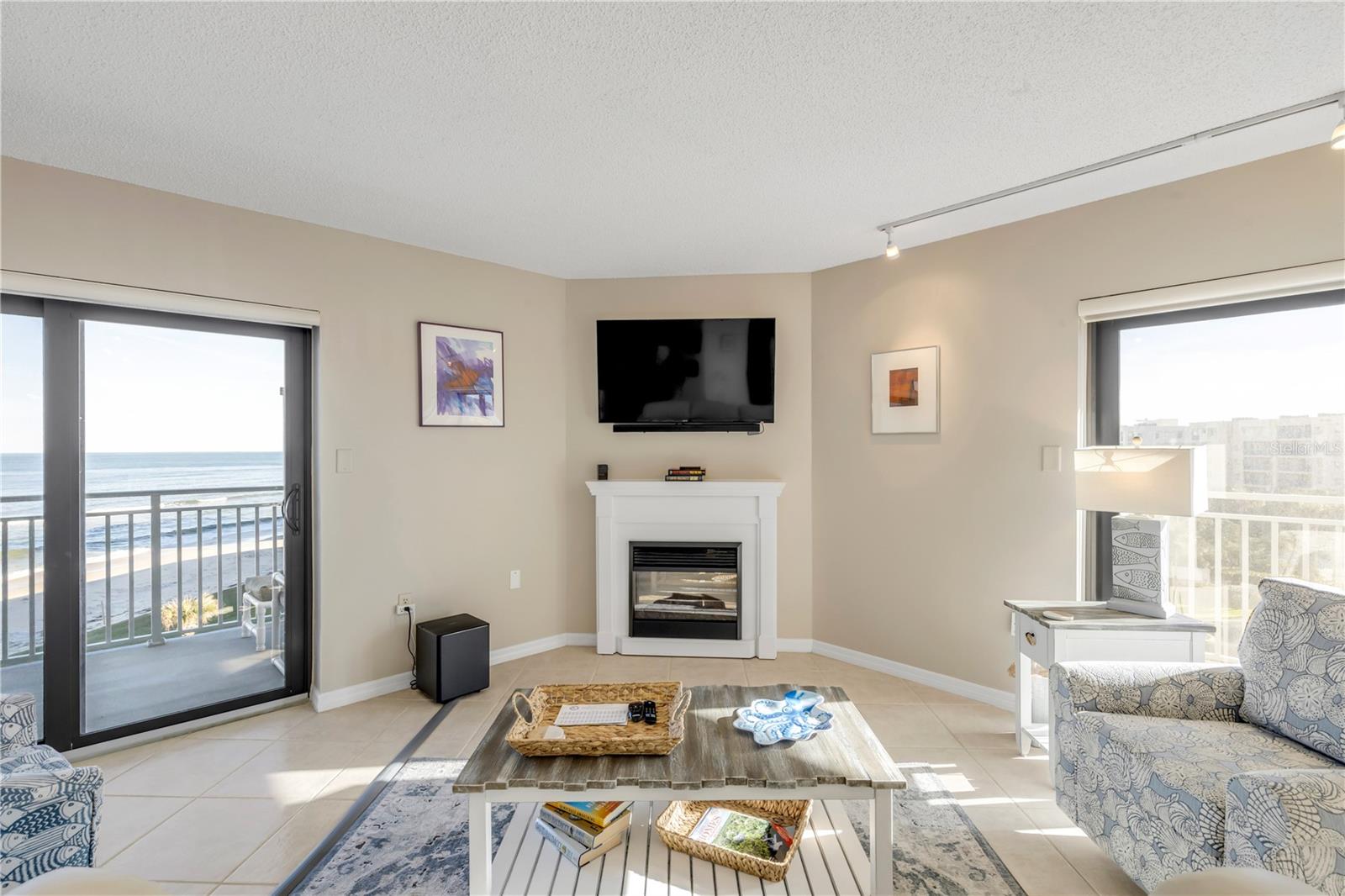 SEASCAPE TOWERS CONDO PH 01 - Residential