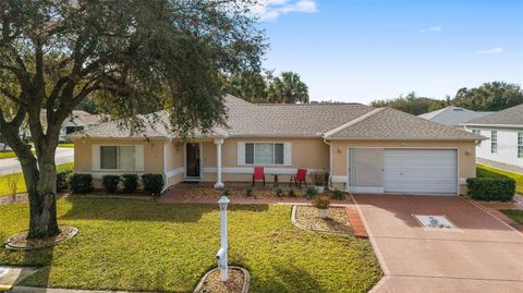 Photo of 11536 SW 140th Loop, Dunnellon, FL 34432 (MLS # OM717165)