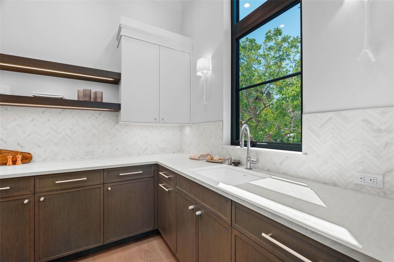 WHITE BEACH FRUIT CO PROP - Residential