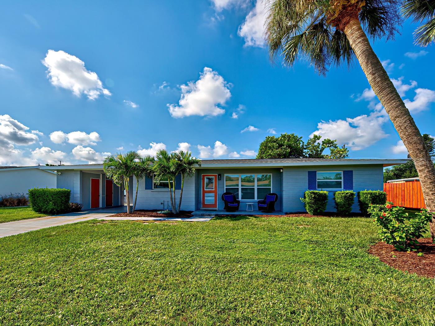 VENICE GARDENS - Residential Lease